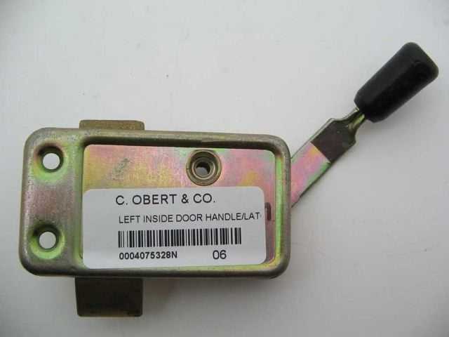 LEFT INSIDE DOOR HANDLE LATCH