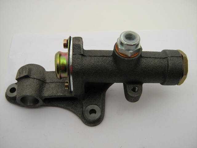BRAKE MASTER CYLINDER