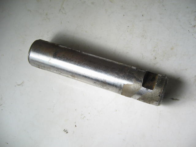 REVERSE GEAR SHAFT