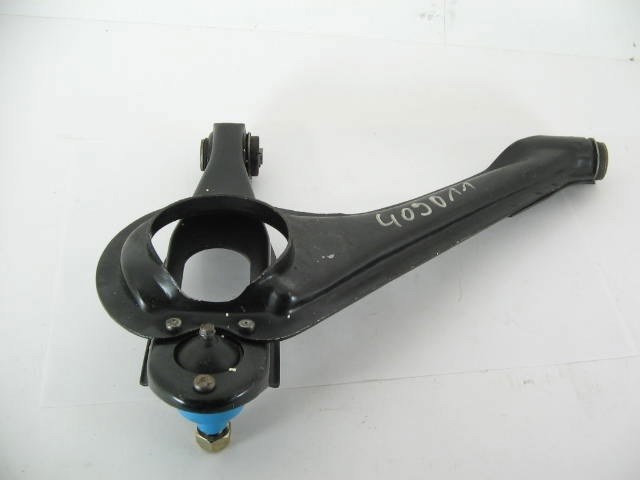 RIGHT FRONT UPPER A-ARM