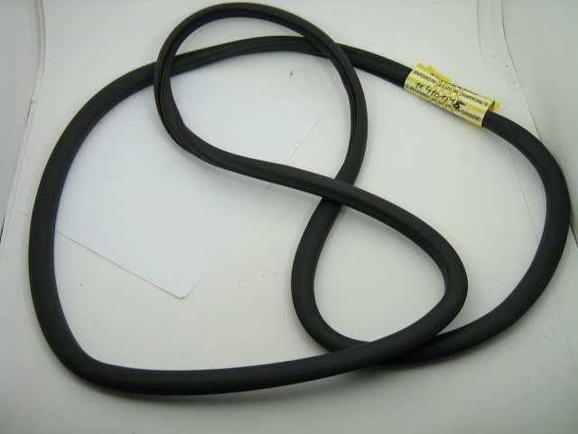 WINDSHIELD RUBBER GASKET