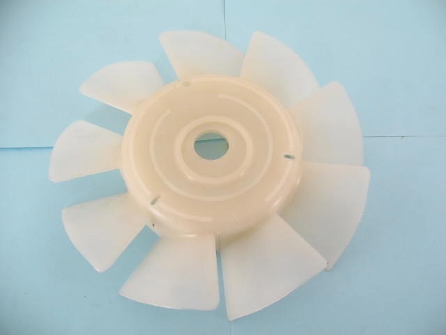 RADIATOR COOLING FAN W/O HUB