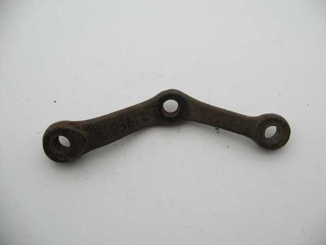 LARGE HOLE STEERING IDLER ARM