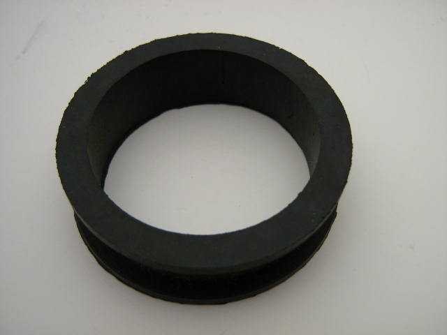 CARBURETOR TO AIR CLEANER SEAL