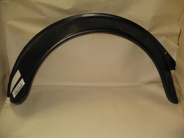 RIGHT REAR WHEEL HOUSE