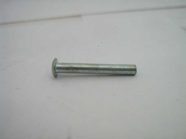 1968-69 A/CLEANER TOP CLIP PIN