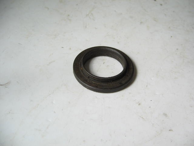 LOWER VALVE SPRING SEAT