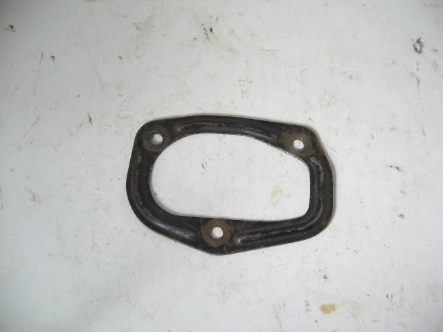 AIR CLEANER RETAINING BRACKET