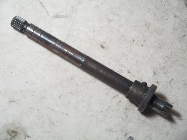 DIST/OIL PUMP DRIVE SHAFT