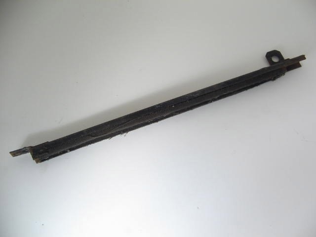 DOOR GLASS CHANNEL