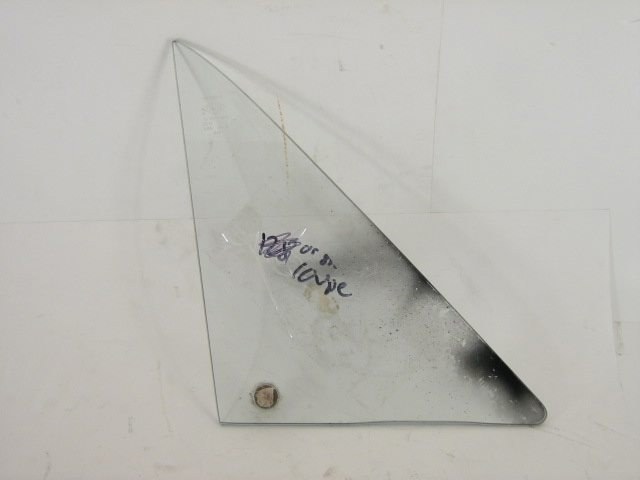 LEFT WING VENT GLASS WITH POST