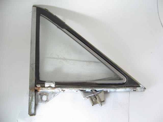 LEFT WING VENT ASSEMBLY
