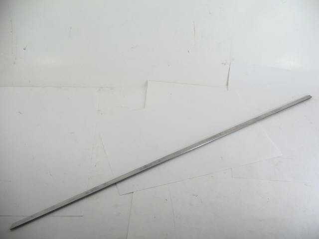 LEFT OUTSIDE GLASS LOWER TRIM