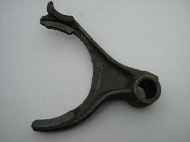 5TH/REVERSE GEAR SHIFT FORK
