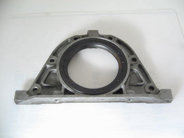 REAR MAIN SEAL HOLDER