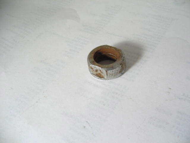 1/4 WINDOW LATCH INSIDE SCREW