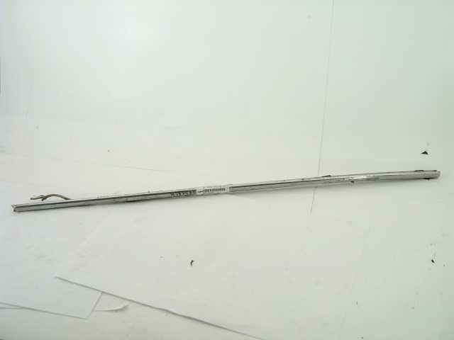 LEFT INSIDE STAINLESS DR TRIM