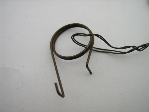HOOD RELEASE LINKAGE CLIP