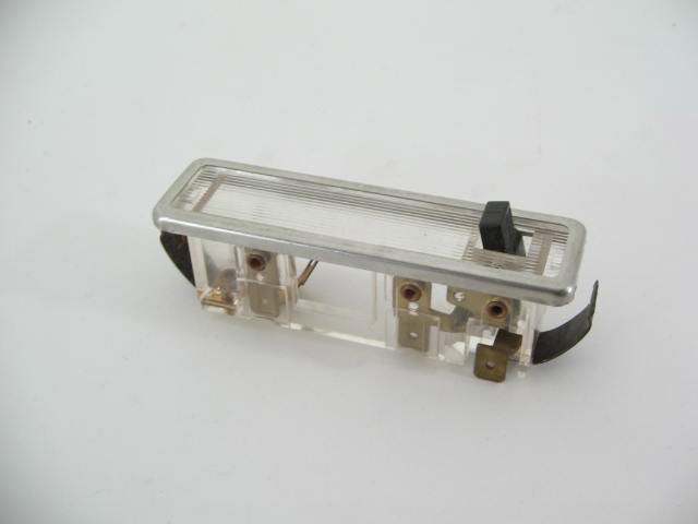 INTERIOR LAMP W/CHROME BEZEL