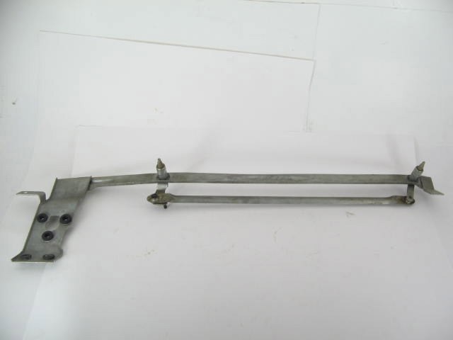 WINDSHIELD WIPER LINKAGE