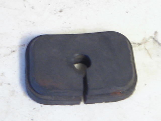 RUBBER FIREWALL GROMMET