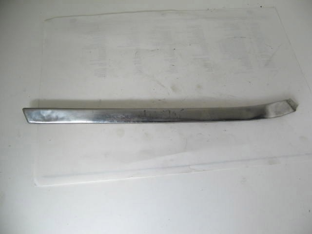 LEFT REAR PILLAR BRIGHT TRIM