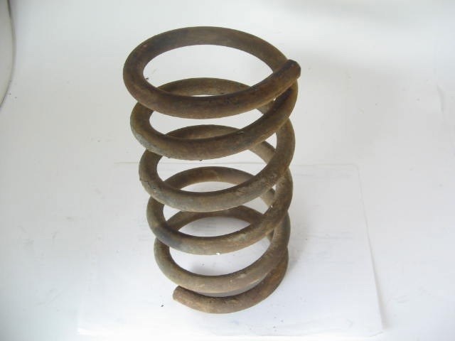 REAR COIL SPRING