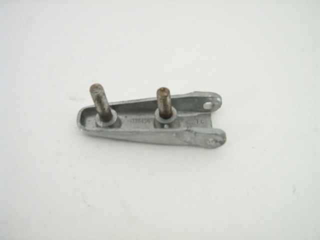 LEFT ENGINE LID HINGE