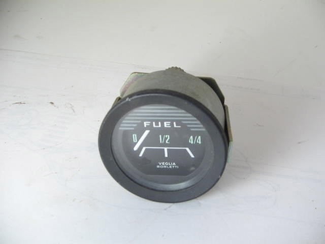 FUEL GAUGE W BLACK BEZEL