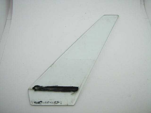 LEFT DOOR WING GLASS