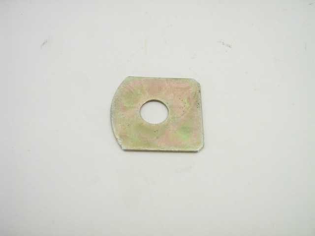 METAL SPACER BETWEEN LEVERS