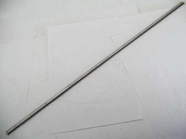 L TRIM ON DOOR WINDOW OPENING