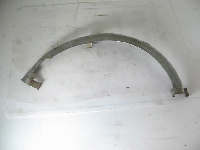 EARLY HEADLITE RIM TRIM