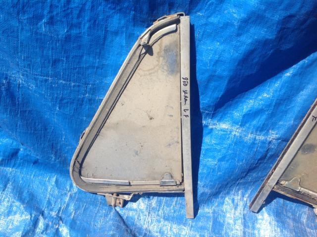 LEFT FRONT WING VENT ASSEMBLY