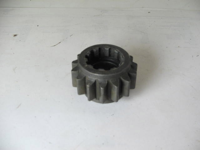 REVERSE GEAR ON LAYSHAFT