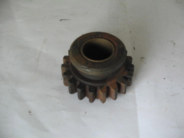 REVERSE IDLER GEAR
