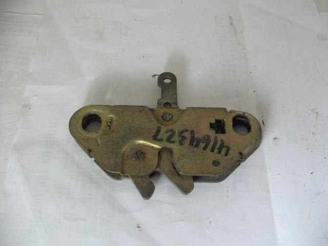 REAR TRUNK LOCK DEVICE