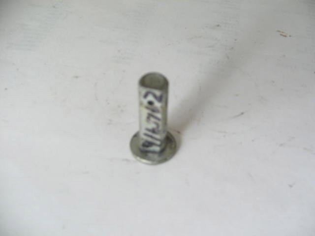 RIGHT HEATER LEVER POST, SHORT