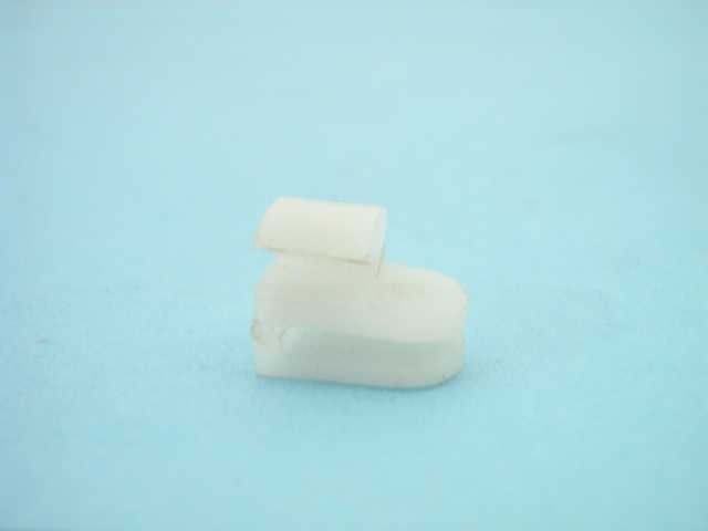 FLOOR VENT CONTROL END CLIP
