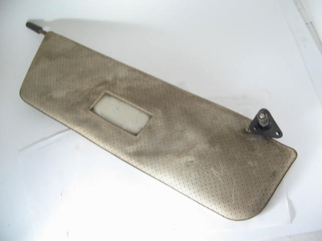 RIGHT SUN VISOR