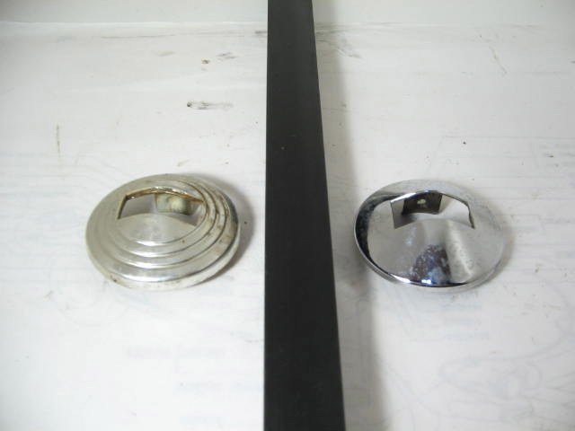 CHROMED DOOR OPENING ESCUTION