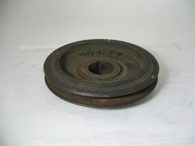 1974-75 CRANKSHAFT PULLEY