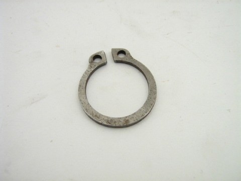 SNAP RING TO RETAIN 3/4 HUB