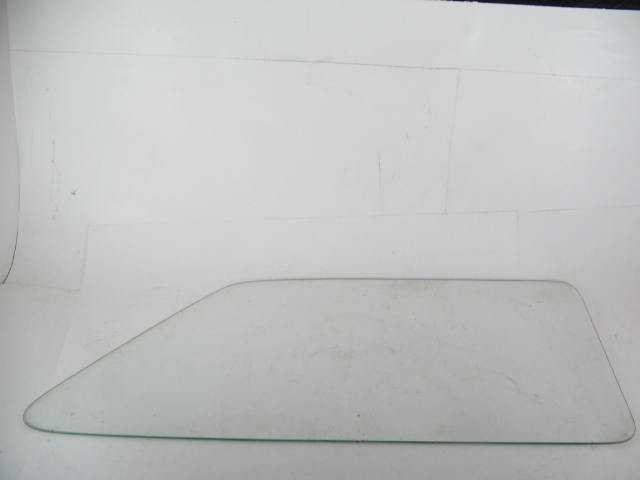 REAR WINDOW GLASS
