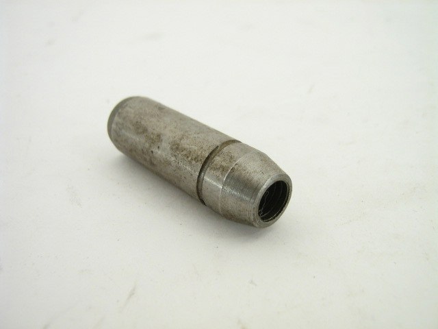 1967-#849479 IN VALVE GUIDE