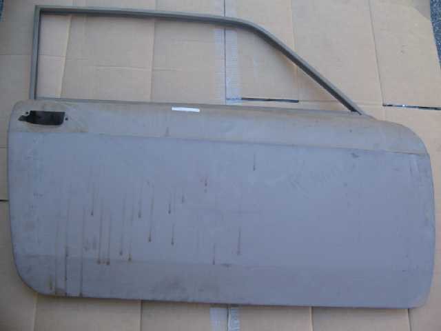 1968-#330214 RIGHT DOOR