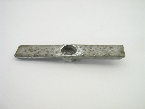 1971-76 LENS CENTER CHROME