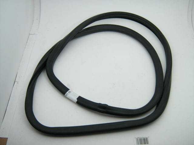 WINDSHIELD RUBBER GASKET