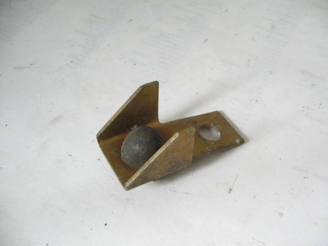 DOOR GLASS LOWER STOP