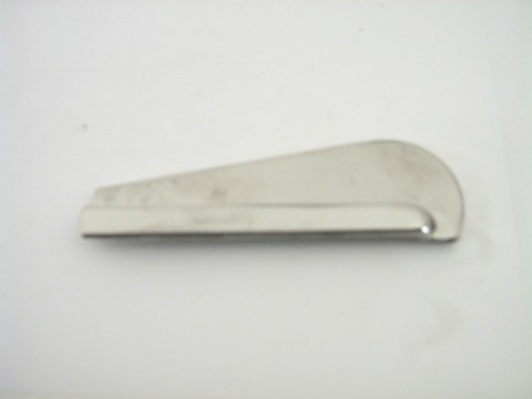 1970-72 RIGHT MOULDING